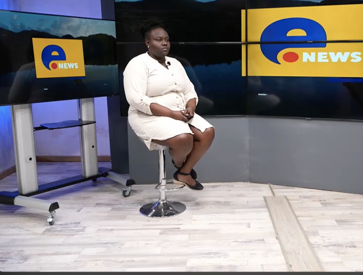 E News 24 di febrüari 2026